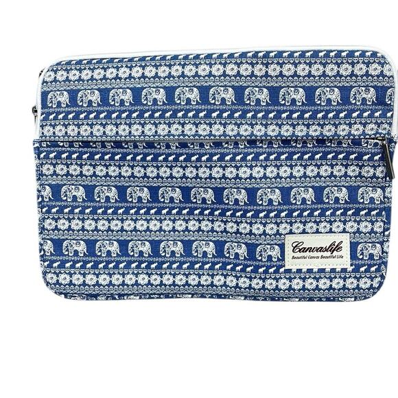 Canvas life Blue Elephant Print Laptop Sleeve 14" - Picture 1 of 10